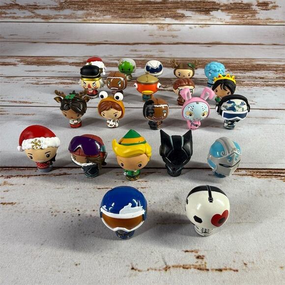Funko POP Fortnite Holiday Mini Figures Lot of 21 Pint Size Heroes - Picture 1 of 7